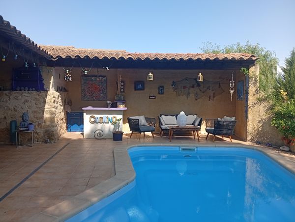 Maison de charme avec piscine privée en Provence