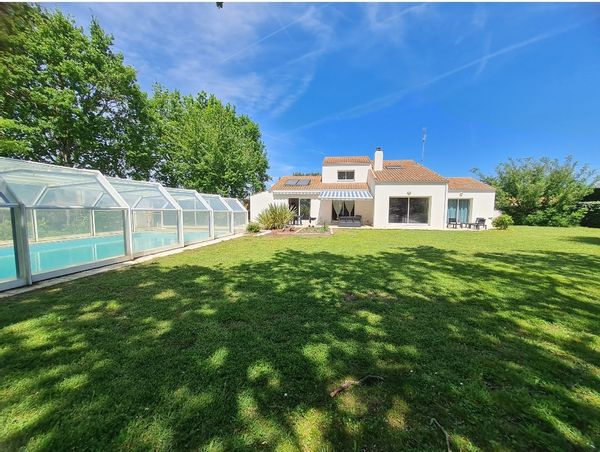 Villa avec piscine