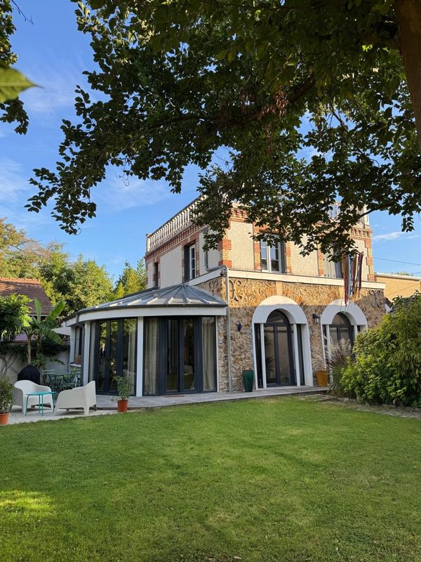 Villa calme et cosy au Vésinet - 120 m² - jardin - 7/8 personnes - à 20 min de Paris