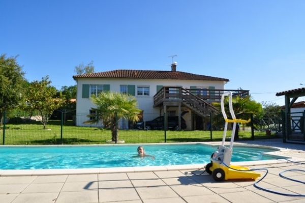 Villa 8 personnes piscine chauffée au cœur du Marais Poitevin