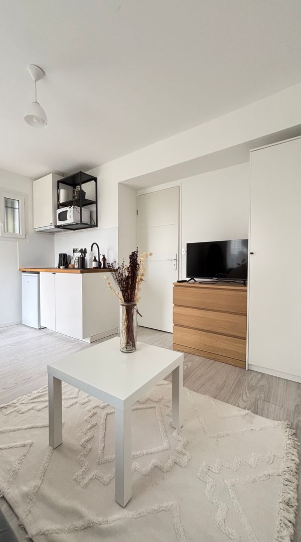 Authentic Provence Getaway – Quiet Studio in Montélimar