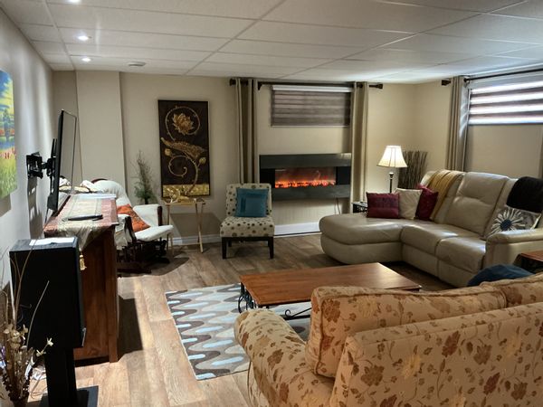 Deux chambres privées et plus .