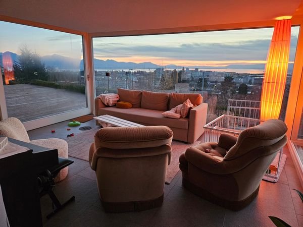 Magnifique appartement avec grande terrasse pergola et magnifique vue sur le lac Léman