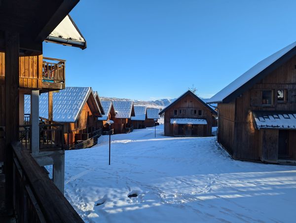 Ambiance chalet dans une station familiale de ski de fond et alpin