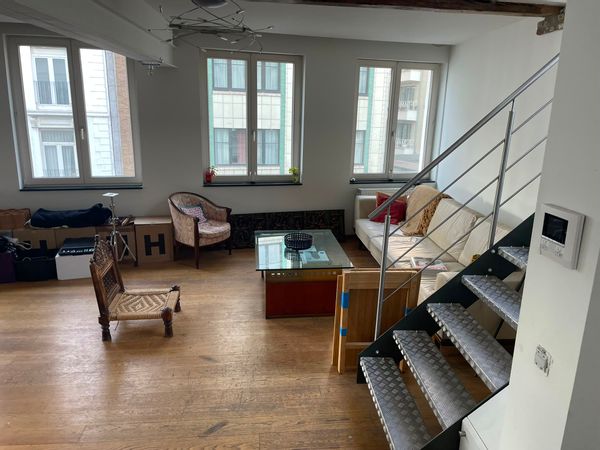 Triplex lumineux en plein centre de Bruxelles (chambre privée).