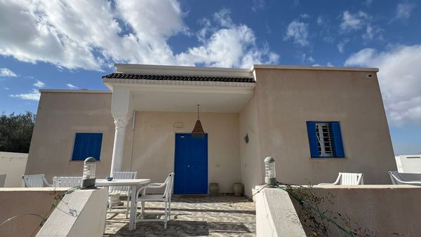 Bienvenue dans notre maison, un petit cocon pensé pour se reposer et profiter pleinement du soleil !