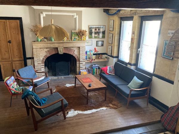 Maison d'artistes dans un village à 17 km de Bordeaux