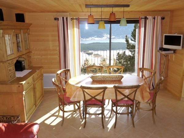APPARTEMENT bas de CHALET de 80 m2, VUE MAGNIFIQUE et PRESTATIONS QUALITATIVES