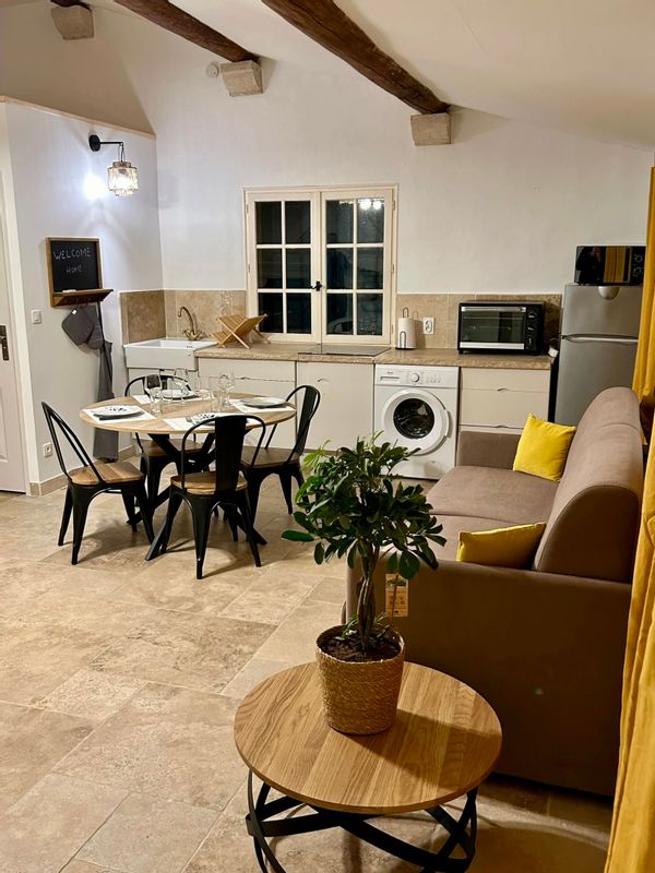 STUDIO DANS DOMAINE