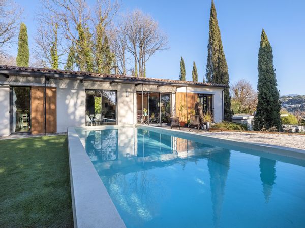 Chambres dans Maison bioclimatique sur la côte d'Azur