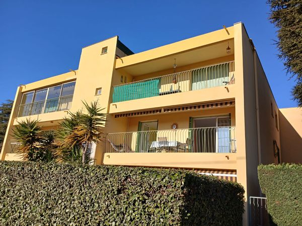 Bel appartement à proximité de la mer et à 10min à pied du port de Sanary