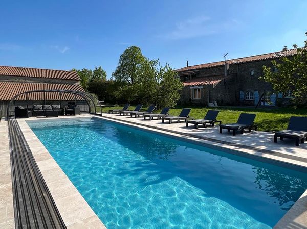 D'Elbée - La Millière - Au cœur de la Vendée - Piscine & Campagne