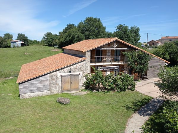 La Grange des Amazones - La Millière - Au cœur de la Vendée - Piscine, spa nordique & campagne