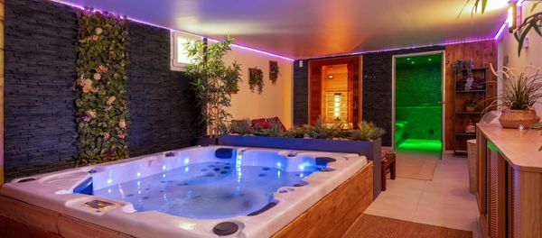 Séjour romantique en amoureux  - spa Hammam & sauna infrarouge