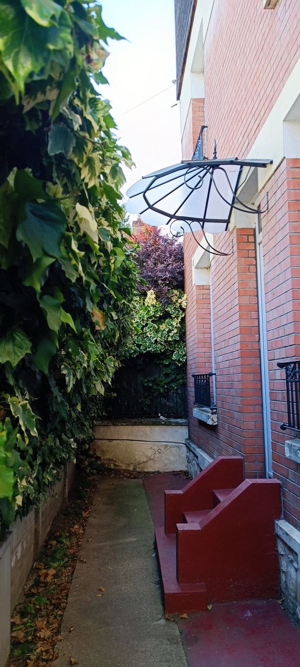 Maison charmante avec jardin pour 6 personnes à 15 min de Paris