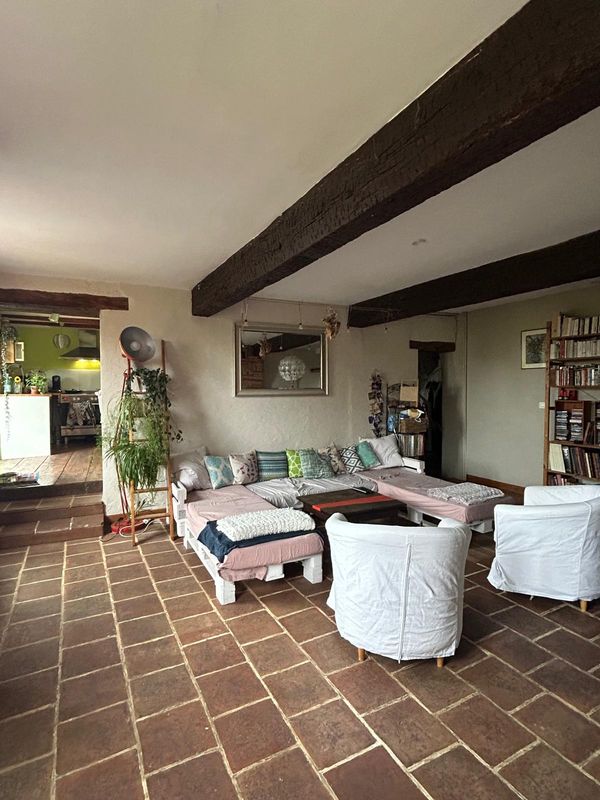 Maison de famille au coeur d'un petit village