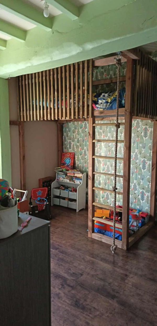 Maison normande et sa cabane en bois proche Honfleur et Etretat