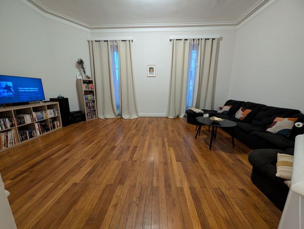 La chambre privée de Peggy est une pièce isolé du reste de l'appartement qui préserve votre intimité