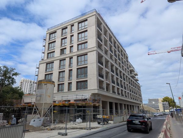 Appartement 2 pièce tout confort dans le quartier dynamique de St-ouen Proche de la ligne 14, RER C