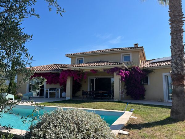 La villa de Jacques et France