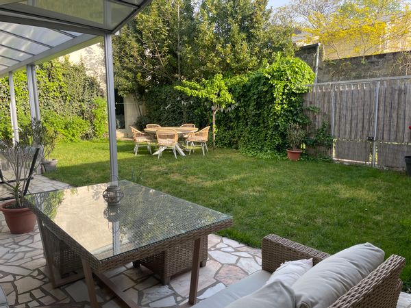 Maison de Frédérique et Richard: 4 chambres au calme, jardin et proche du centre ville