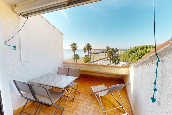 Appartement de Marine avec magnifique vue sur l'étang de Thau