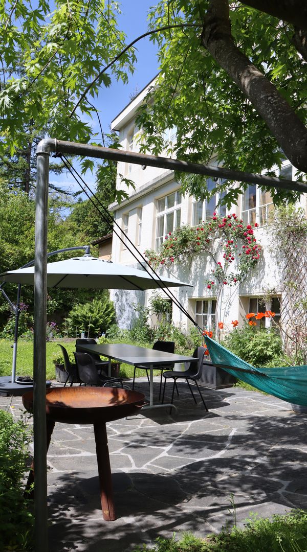 Belle maison familiale dans un quartier calme, avec jardin à 2 minutes à pieds du centre du village.