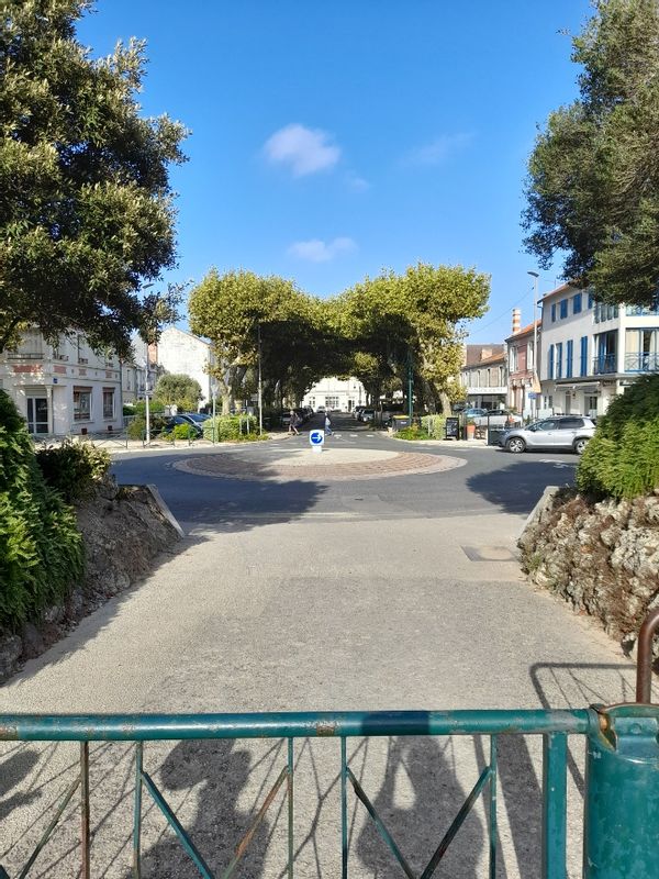 Notre maison plein pied au cœur d 'un charmant petit village calme proche station balnéaire et plage