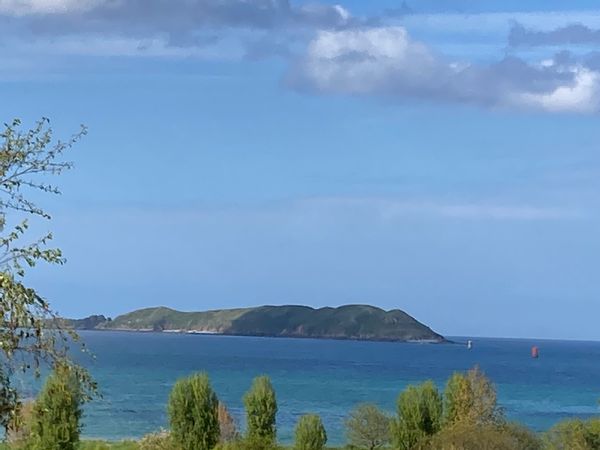 Maison vue mer sur la côte de Granit rose, près de Perros Guirec en Bretagne