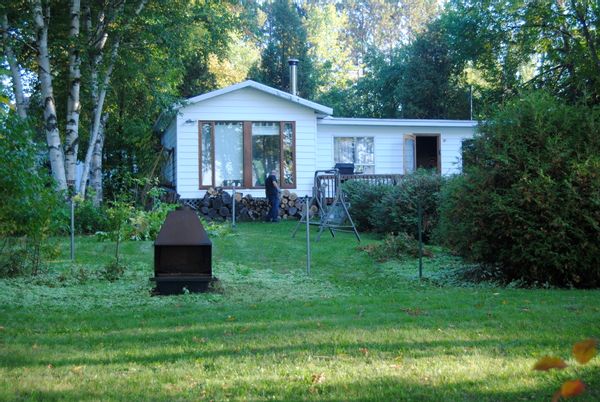 Le chalet numéro 2 de André, 1 montée des Bécassines Montmagny QC G5V 3R8