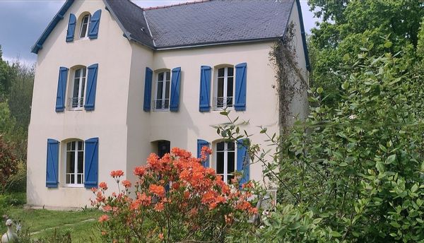 La maison de Madé, entre mer et campagne
