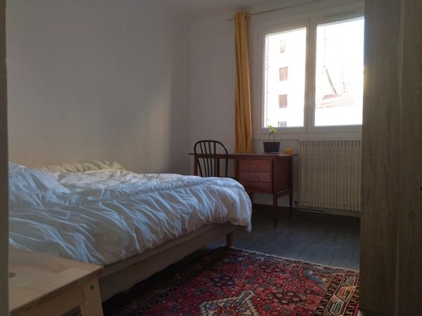 cmChambre à la belle de mai de Marseille