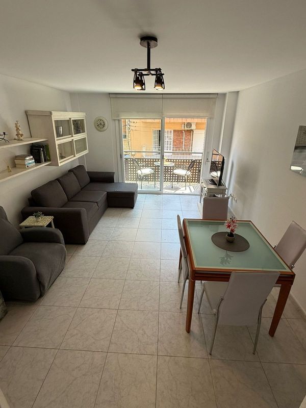 La maison de Isabel Your Cambrils Home by the Sea.