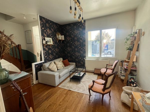 La maison de Tiphaine et Clément vous accueille à Tours pour un séjour en famille.