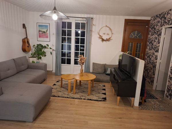 Maison isolée de plein pied à moins de 10mn en voiture de terra botanica, et du centre de Angers.