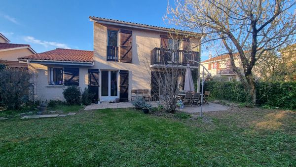 Maison 3 chambres au calme à 30 min de Lyon
