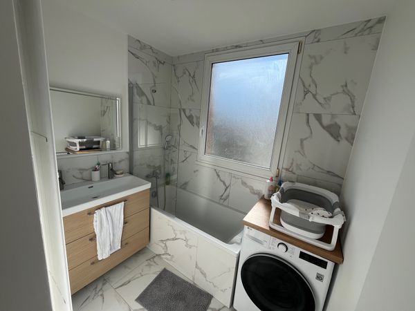 Appartement chez Teresa et Jean-Michel, à quelques minutes de Paris en métro.