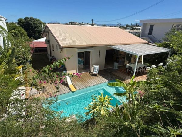 La maison de Marine, idéale pour une famille de 4, meilleur emplacement de Nouméa ;o)