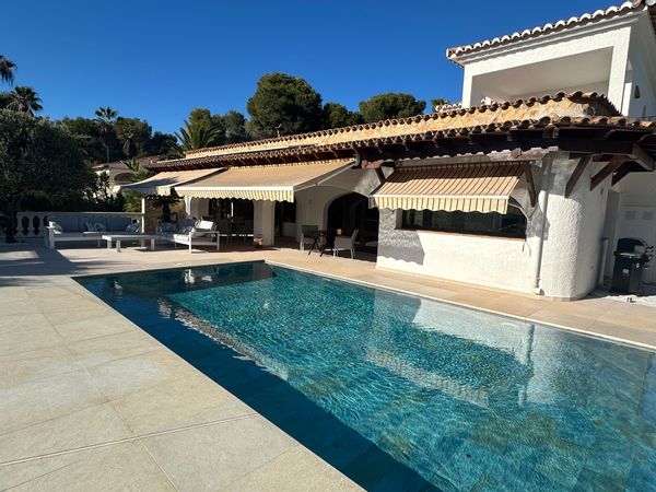 Villa Castillo vue Mer 5 chambres avec SDB privative   Piscine et Jacuzzi avec  magnifique jardin