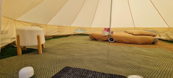 La chambre privée de Sandrine,  Très grand Tipi  2 où 3 personnes 7mn du parc FFE de Lamotte-Beuvron