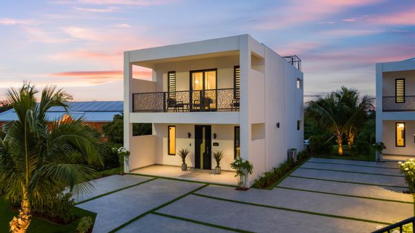 Honeymoon Villas