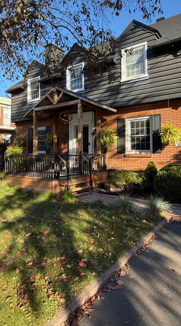 Maison sur principale Lachute