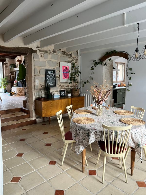 La maison de Marion, Guillaume, Rose, Gaspard, Mona et le chat Didier