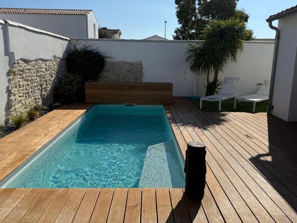 Une chambre avec SdB,WC et accès indépendant chez Sylvie et Christophe.
