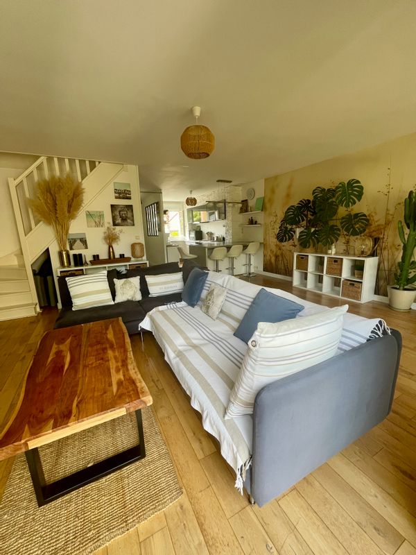 Maison de charme avec jardin exotique