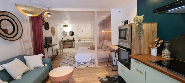 Studio, King size & balnéo 2 places, à 2 km de la plage et des falaises de Plouha