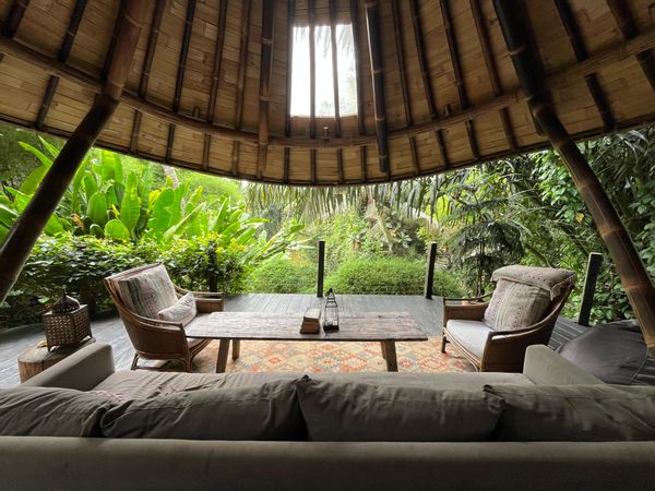 2-bedroom villa in quiet, serene jungle on-top of ravine with view, 5 minutes from Ubud centre.