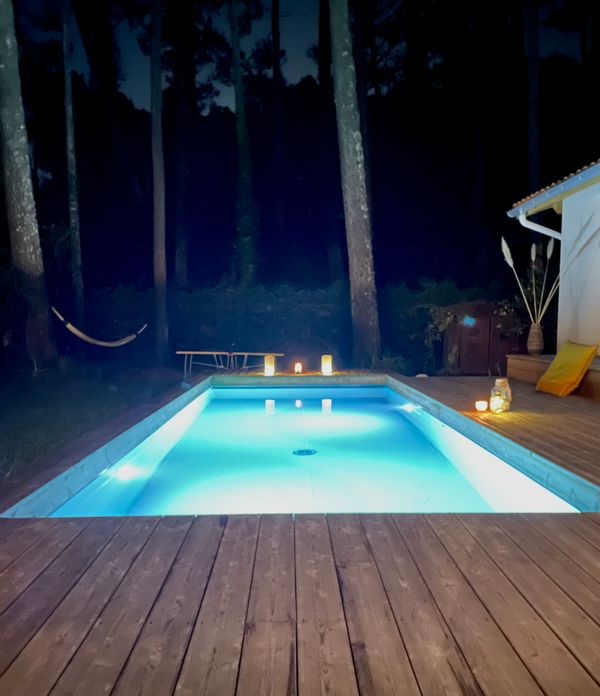 Belle maison moderne de plein pied dans la forêt de pins et 10mn de la plage