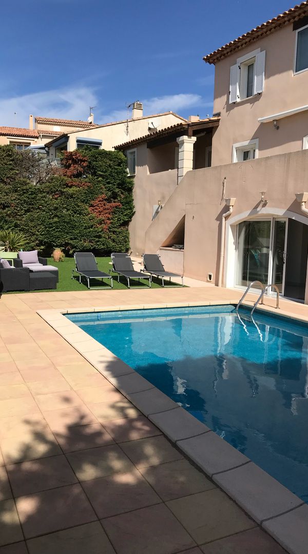 Chez nous