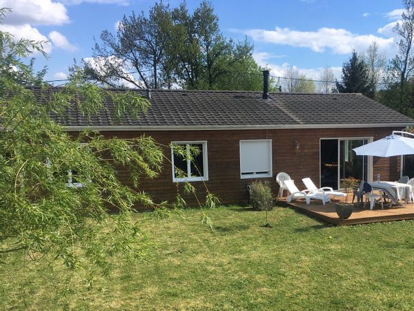 Maison familiale proche Bordeaux (jardin/piscine)